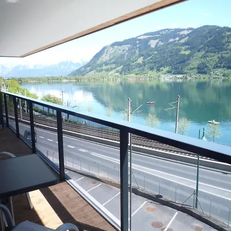 Lägenhet Lake View & Zell City *